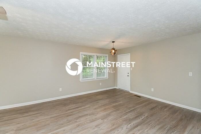 780 Silverthorne Cir - Photo 4 of 16