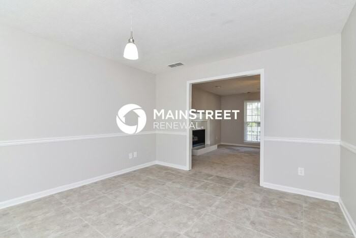 2935 Emerson Lake Drive - Photo 5 of 15