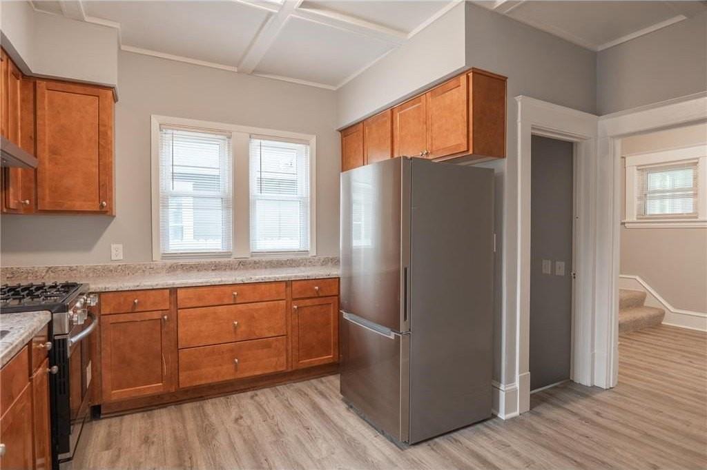 1317 Reaney Ave - Photo 4 of 18