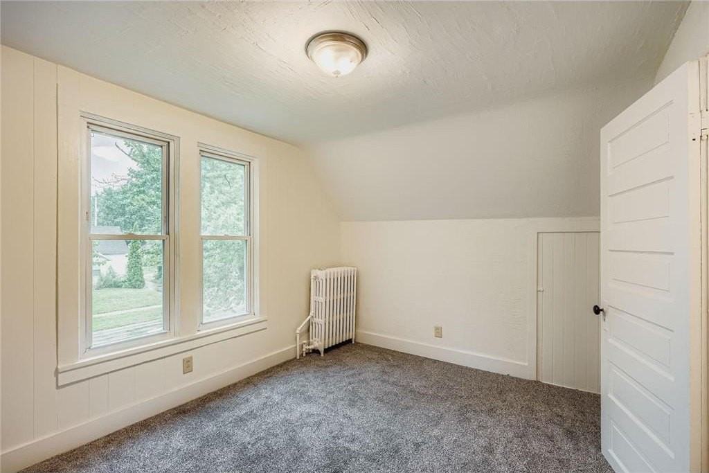 595X Hawthorne Ave E - Photo 7 of 11