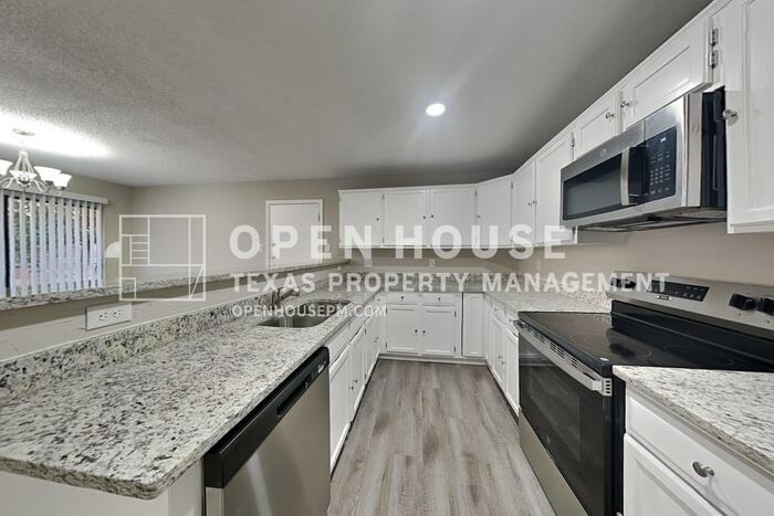 1708 San Francisco St - Photo 7 of 21