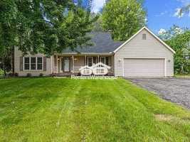 featured image of 1900 Vernon Drive South