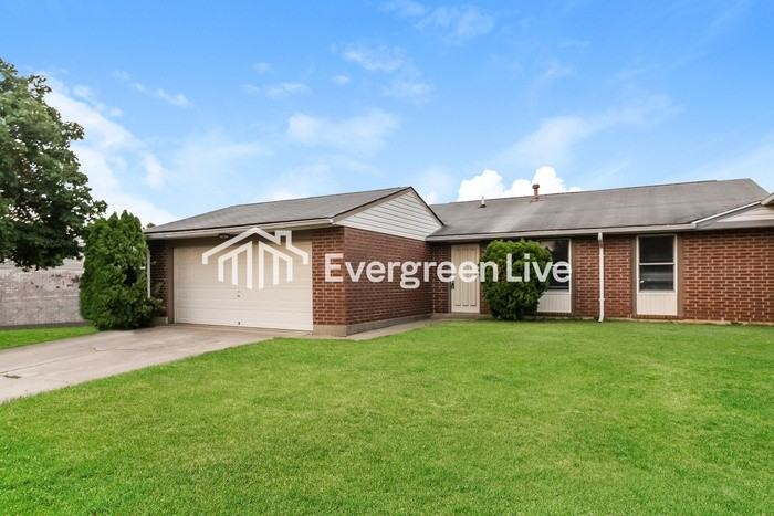 8654 Belle Chase Dr - Photo 3 of 16