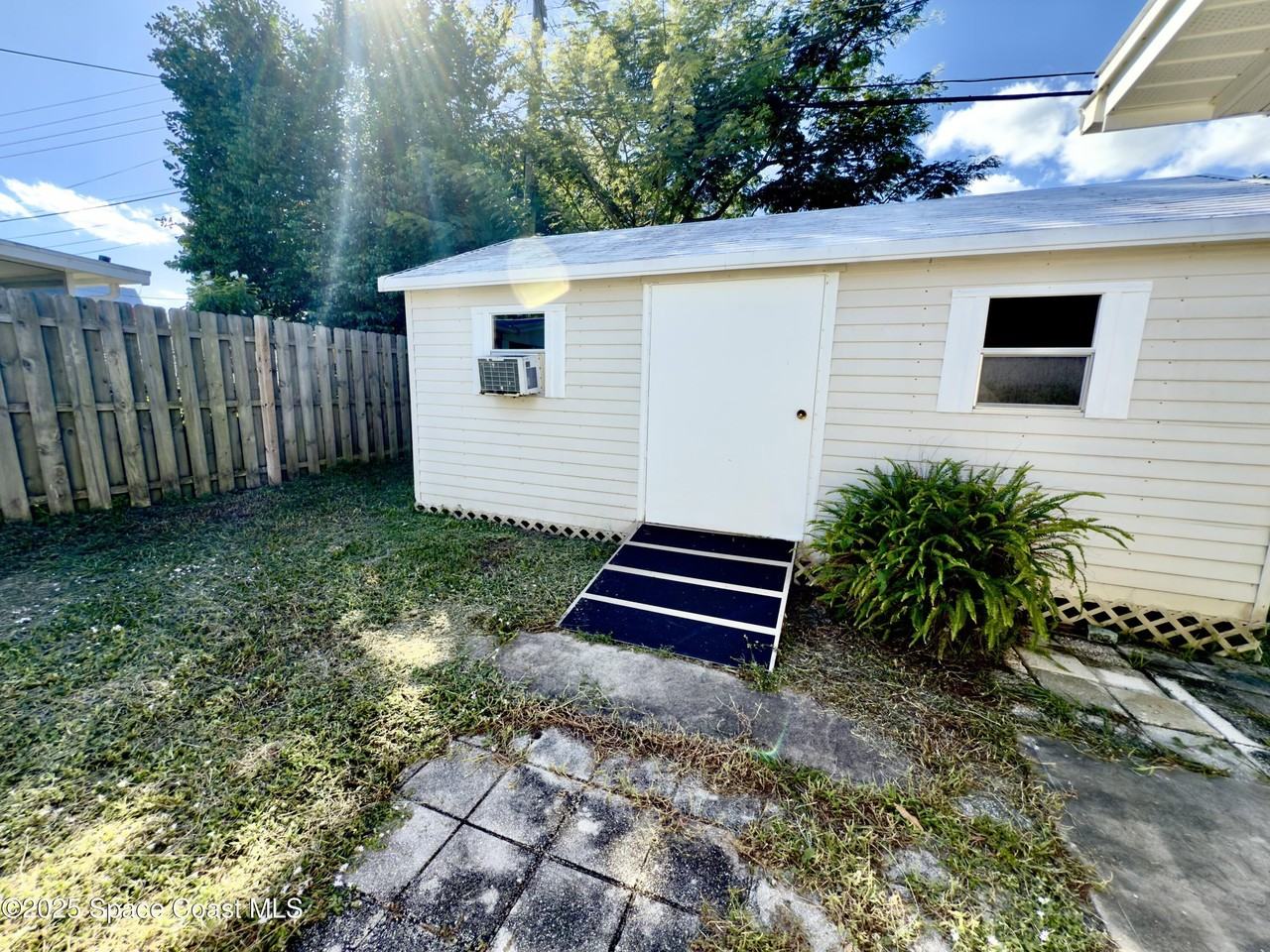 4530 Coleridge Ave - Photo 6 of 14