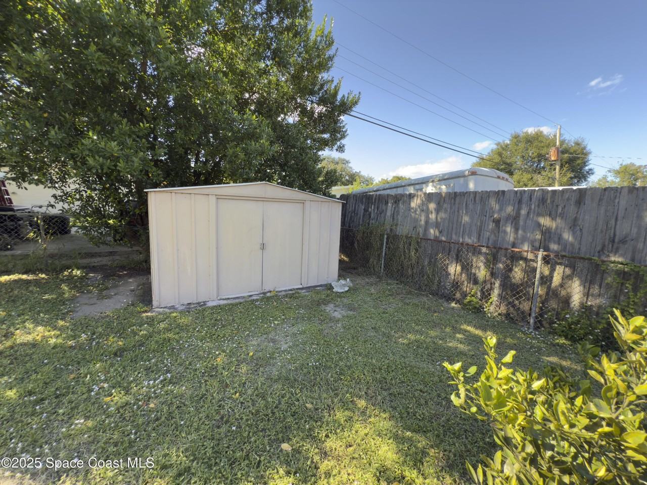 4530 Coleridge Ave - Photo 7 of 14