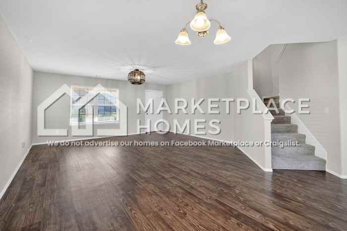 904 Southwest Loudon Drive - Photo 7 of 38