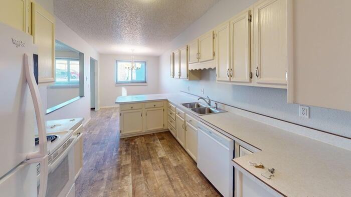 1929 N 11th St #1 - Photo 2 of 12