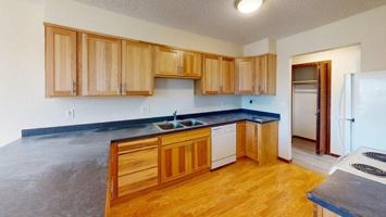 featured image of 1929 North 11th Street #5