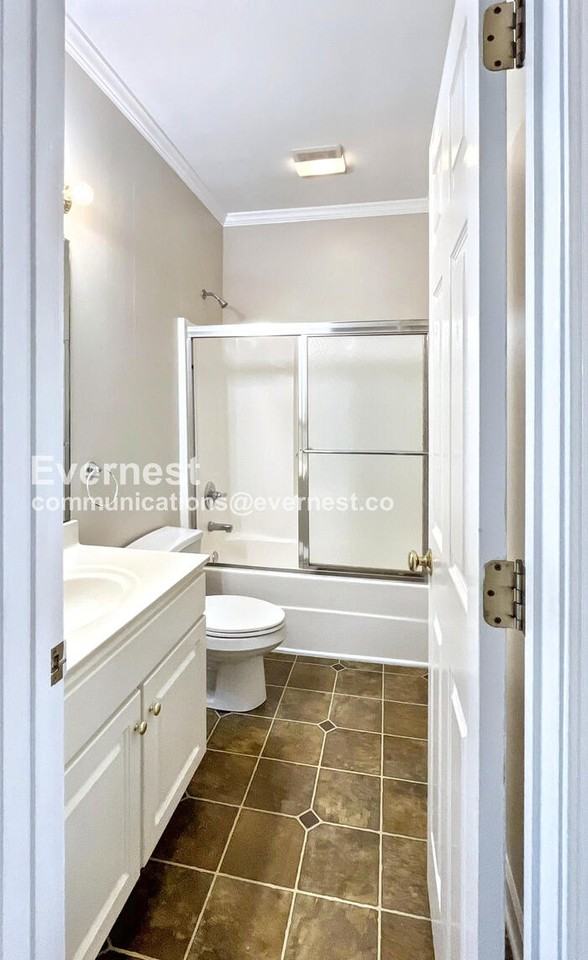 101 Bush St - Photo 7 of 19