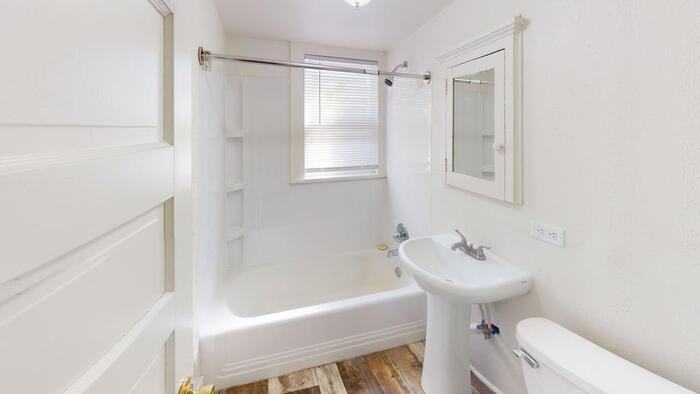 1002 North 4th Street #5 - Photo 2 of 6