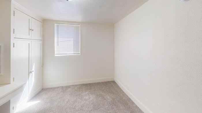 1002 North 4th Street #5 - Photo 3 of 6