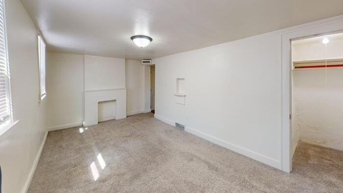 1002 North 4th Street #5 - Photo 5 of 6