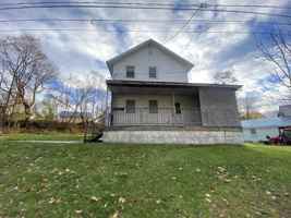 featured image of 682 Huntington Street #1