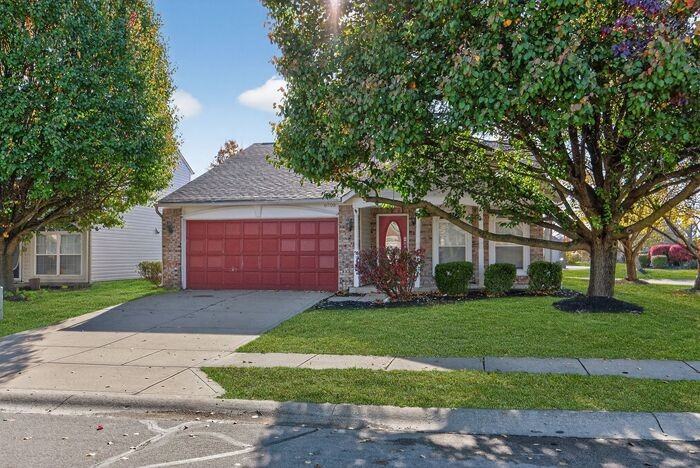 6708 Wimbledon Drive - Photo 3 of 26