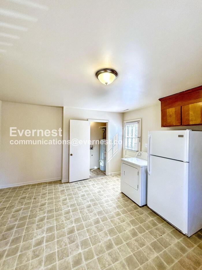 206 Cambridge Pl - Photo 3 of 16