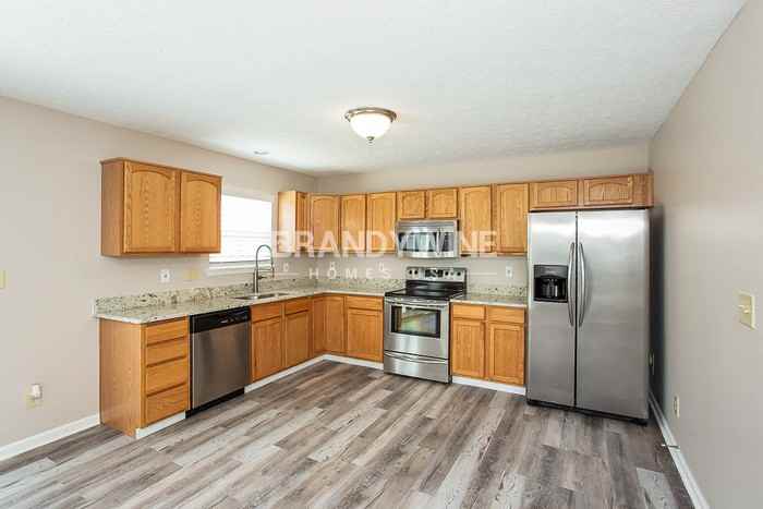 967 Webb Dr - Photo 6 of 20