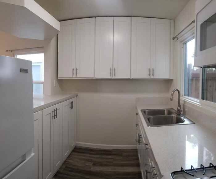 4306 Utah St - Photo 3 of 9