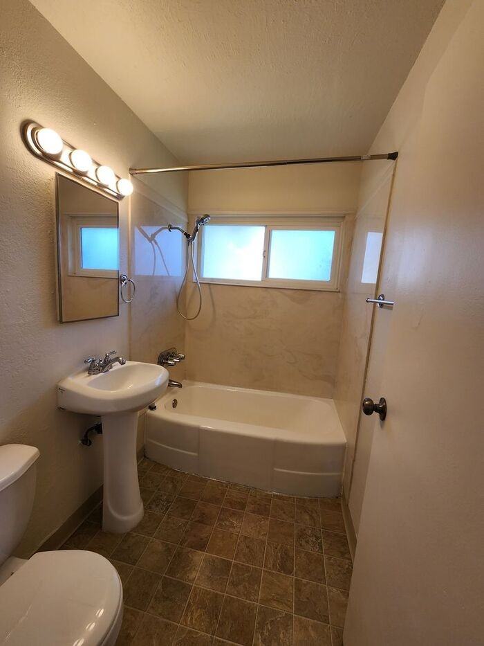 4366 Rosebud Ln - Photo 7 of 12