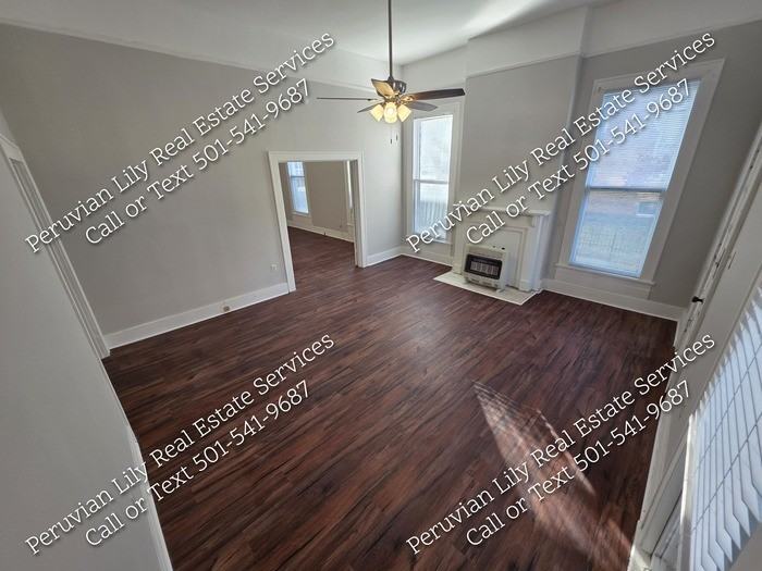 305 E 7th St #2 - Photo 4 of 14