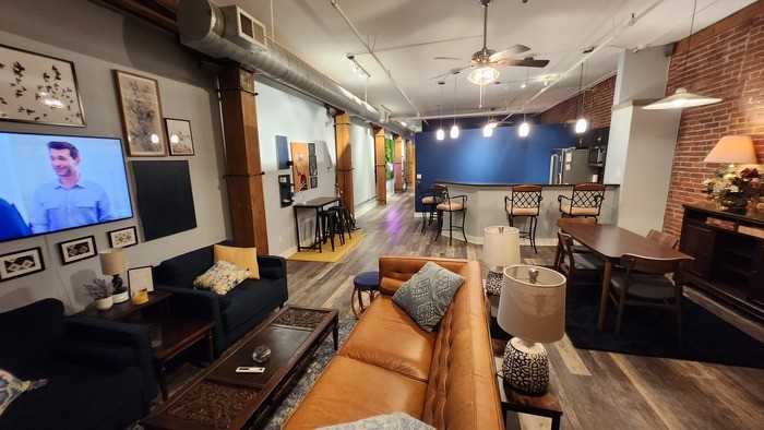 200 Main St #412 - Photo 4 of 18