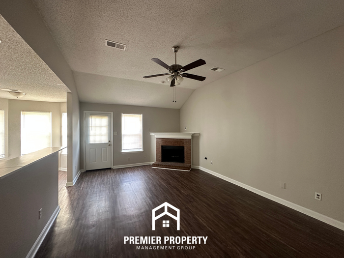 2828 Breezy Ridge Trl - Photo 3 of 18