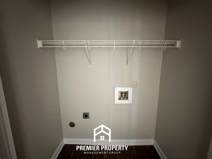 2828 Breezy Ridge Trl - Photo 5 of 18