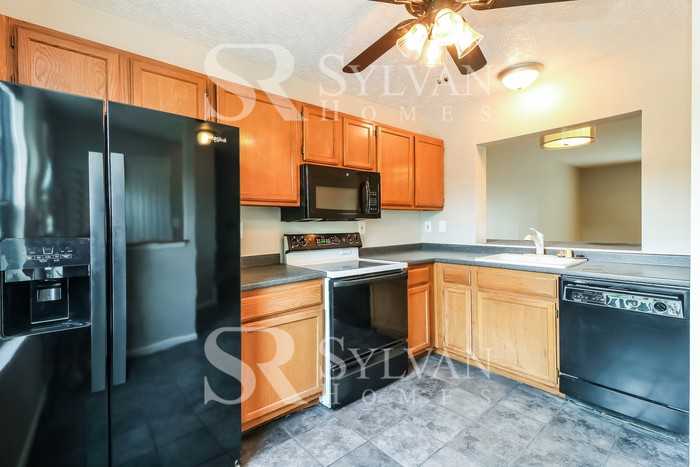 3922 Cutty Sark Road - Photo 5 of 15