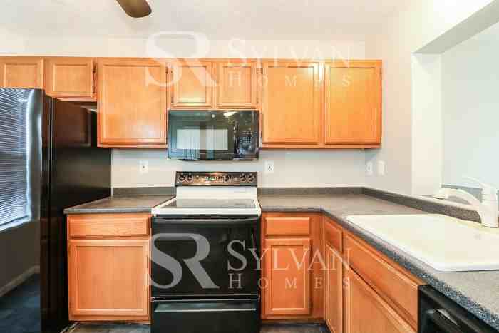 3922 Cutty Sark Road - Photo 7 of 15