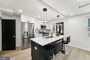 featured image of 900 Reverdy Road