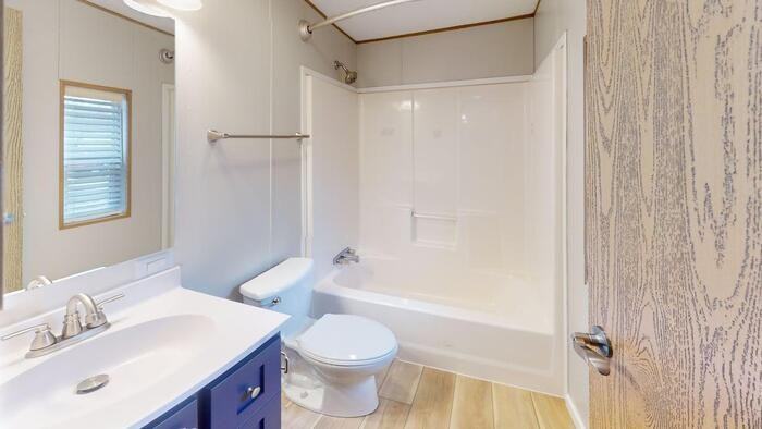 147 American Ave - Photo 3 of 17