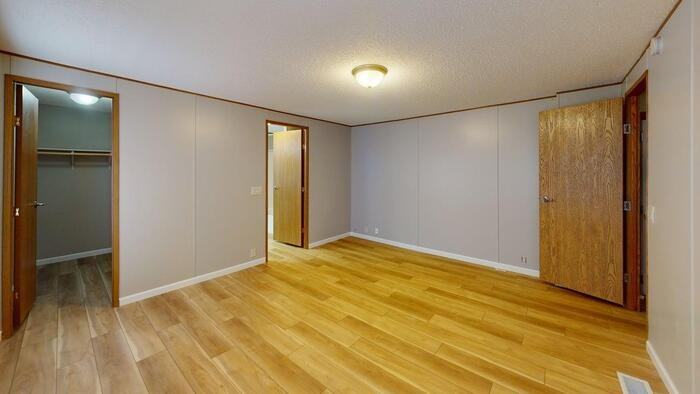 147 American Ave - Photo 7 of 17