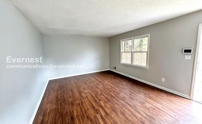 1437 Highland Dr - Photo 4 of 23