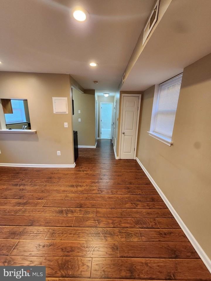 3417 Brothers Place Southeast - Photo 2 of 6