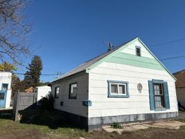 featured image of 448 Stephens Avenue