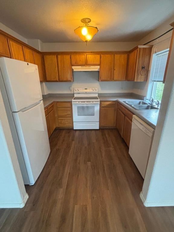 3840 Buccaneer Lane - Photo 4 of 10