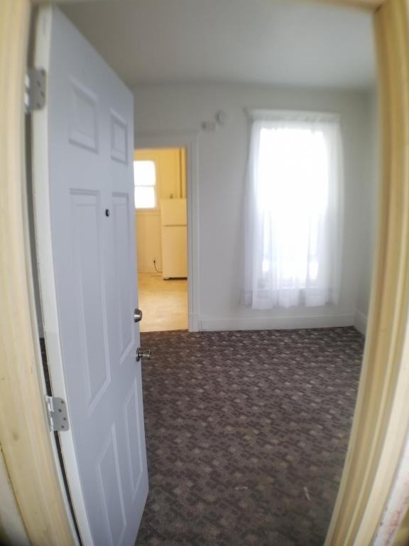 1130 Vine St - Photo 4 of 21