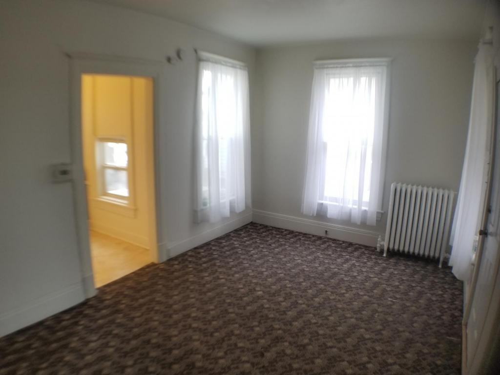 1130 Vine St - Photo 6 of 21