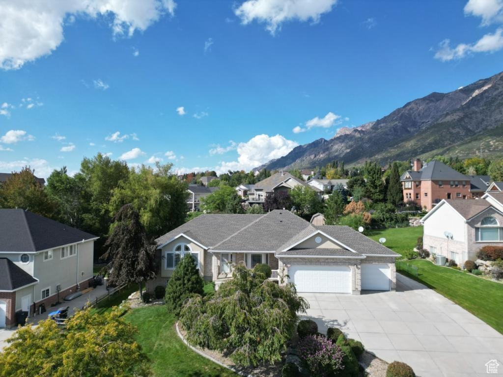 152 W 4050 N - Photo 3 of 41