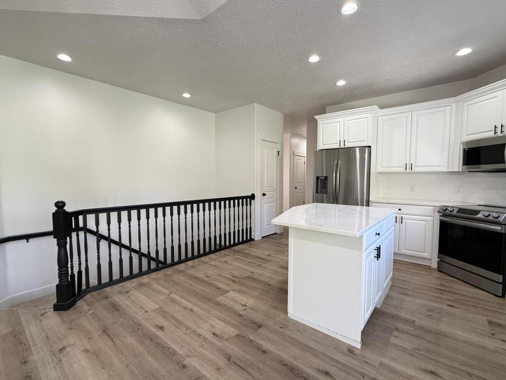 152 W 4050 N - Photo 5 of 41