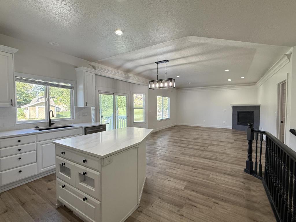 152 W 4050 N - Photo 6 of 41