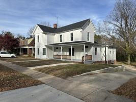 featured image of 218 College Street