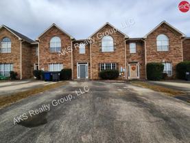 617 Parkside Circle - Photo 1 of 1