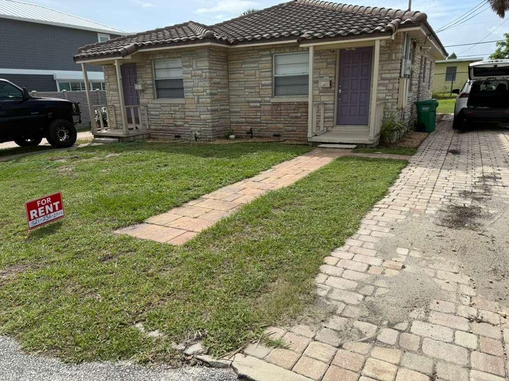 140 Frazar Rd - Photo 3 of 19