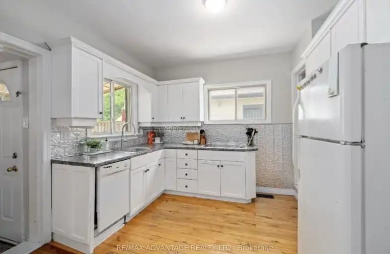 30 Langarth Street East - Photo 3 of 8