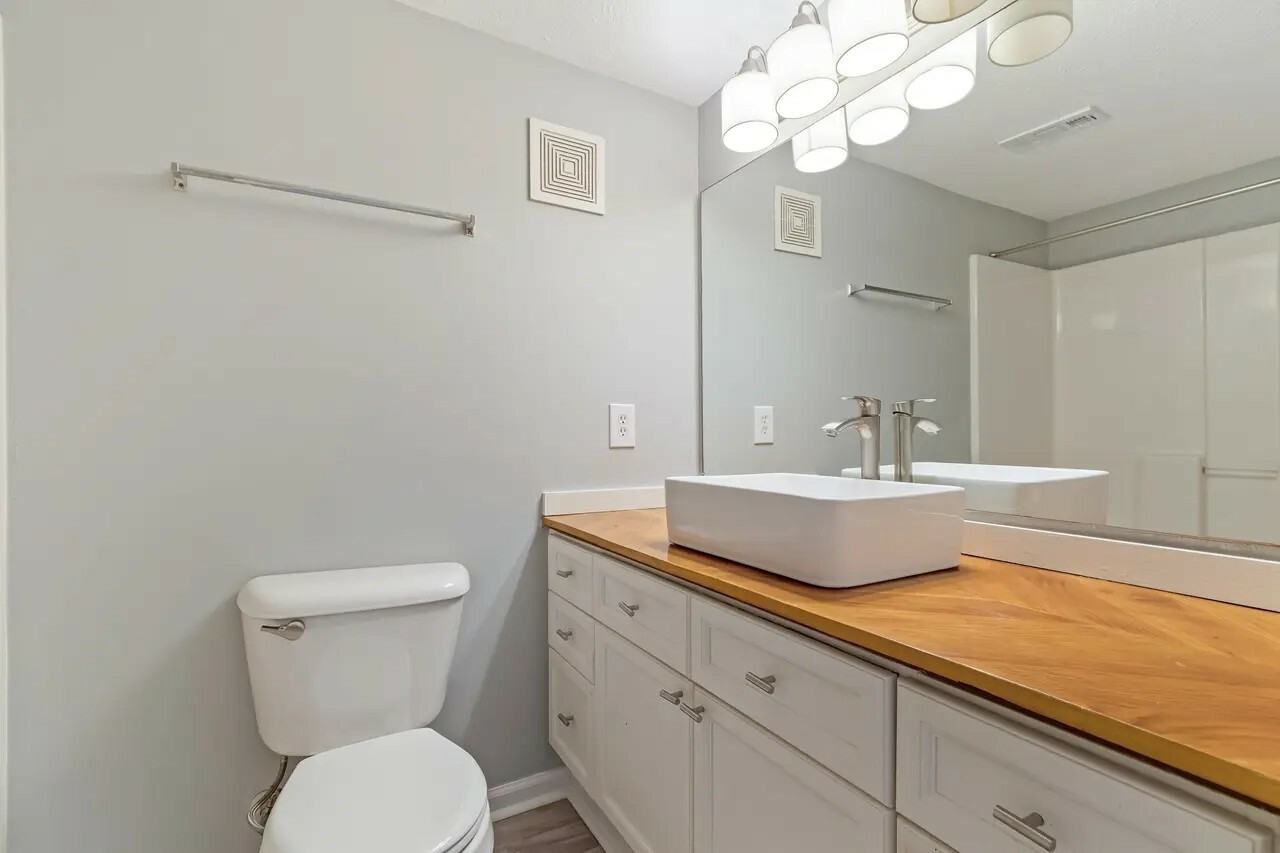 420 Elysian Fields Rd #A420 - Photo 3 of 11