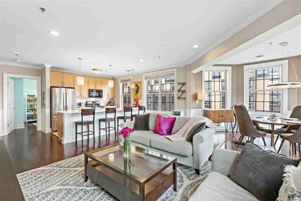 830 Monroe St #B830 - Photo 3 of 12