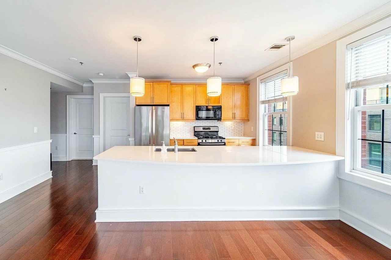 830 Monroe St #B830 - Photo 7 of 12