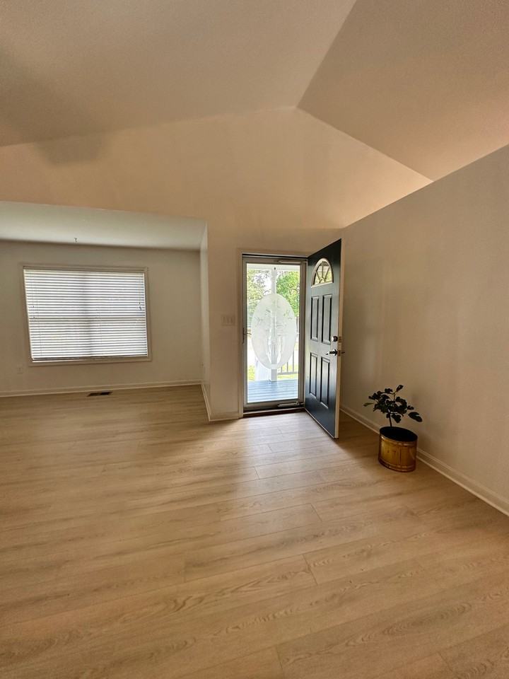 702 Garfield Ave #NA - Photo 6 of 24