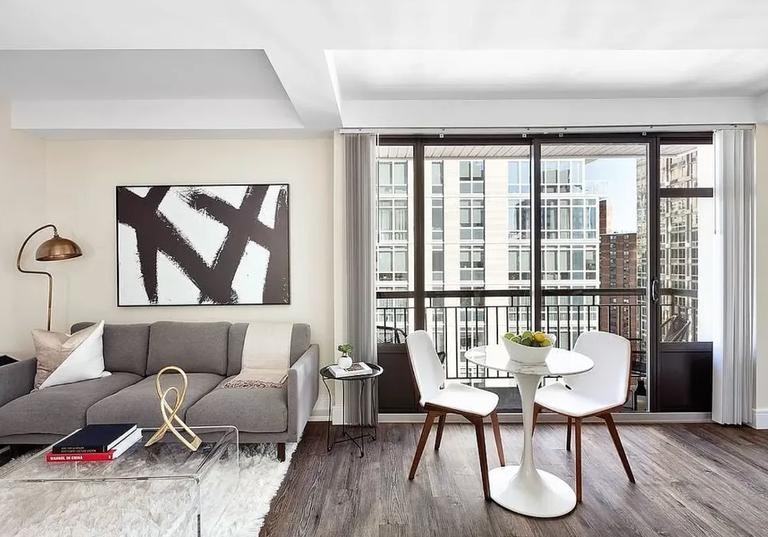 East 91st Street #1702 - Photo 2 of 6