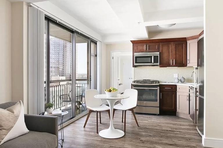 East 91st Street #1702 - Photo 3 of 6